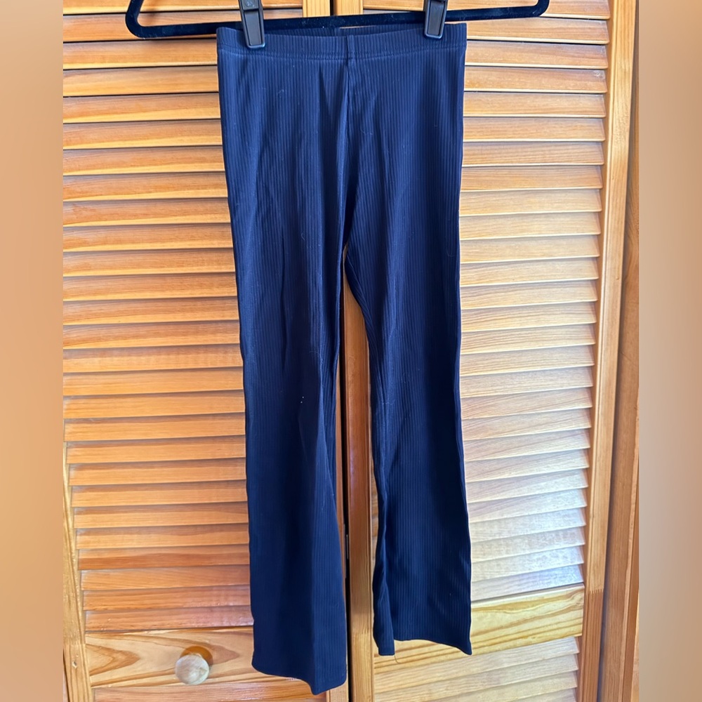 Old Navy Black Ribbed Flare Leggings